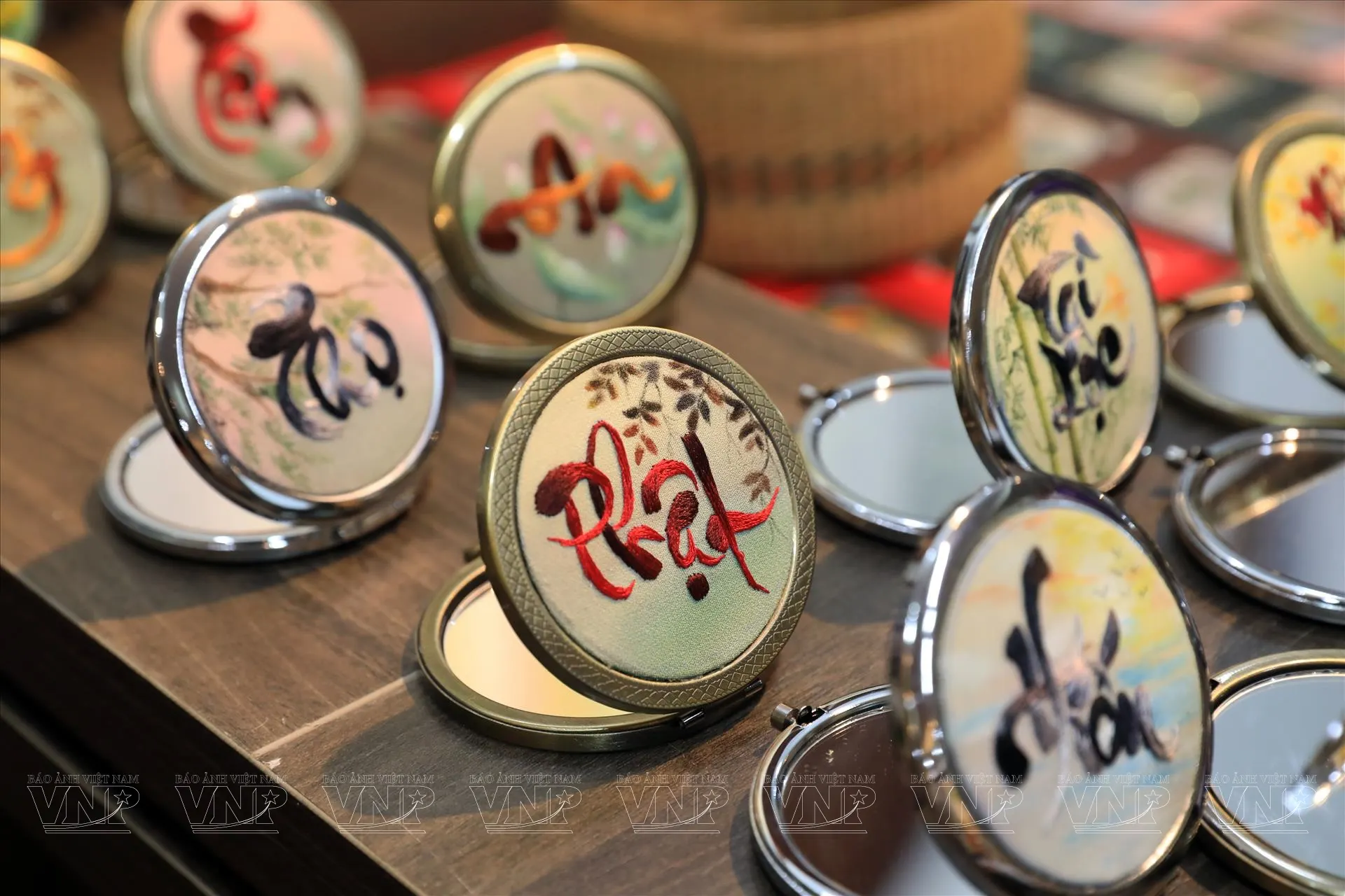 HỢP TÁC XÃ THÊU TAY MỸ ĐỨC logo