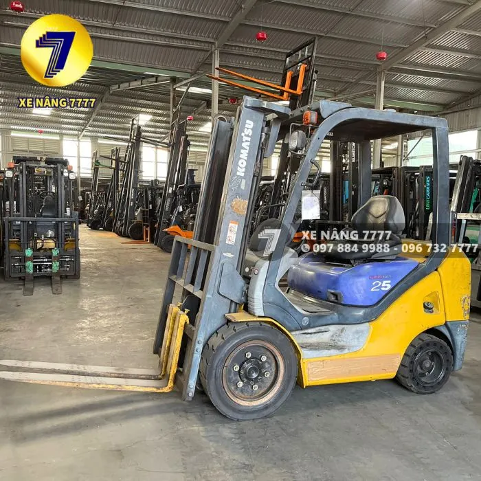 Xe nâng xăng KOMATSU FG25NT-15